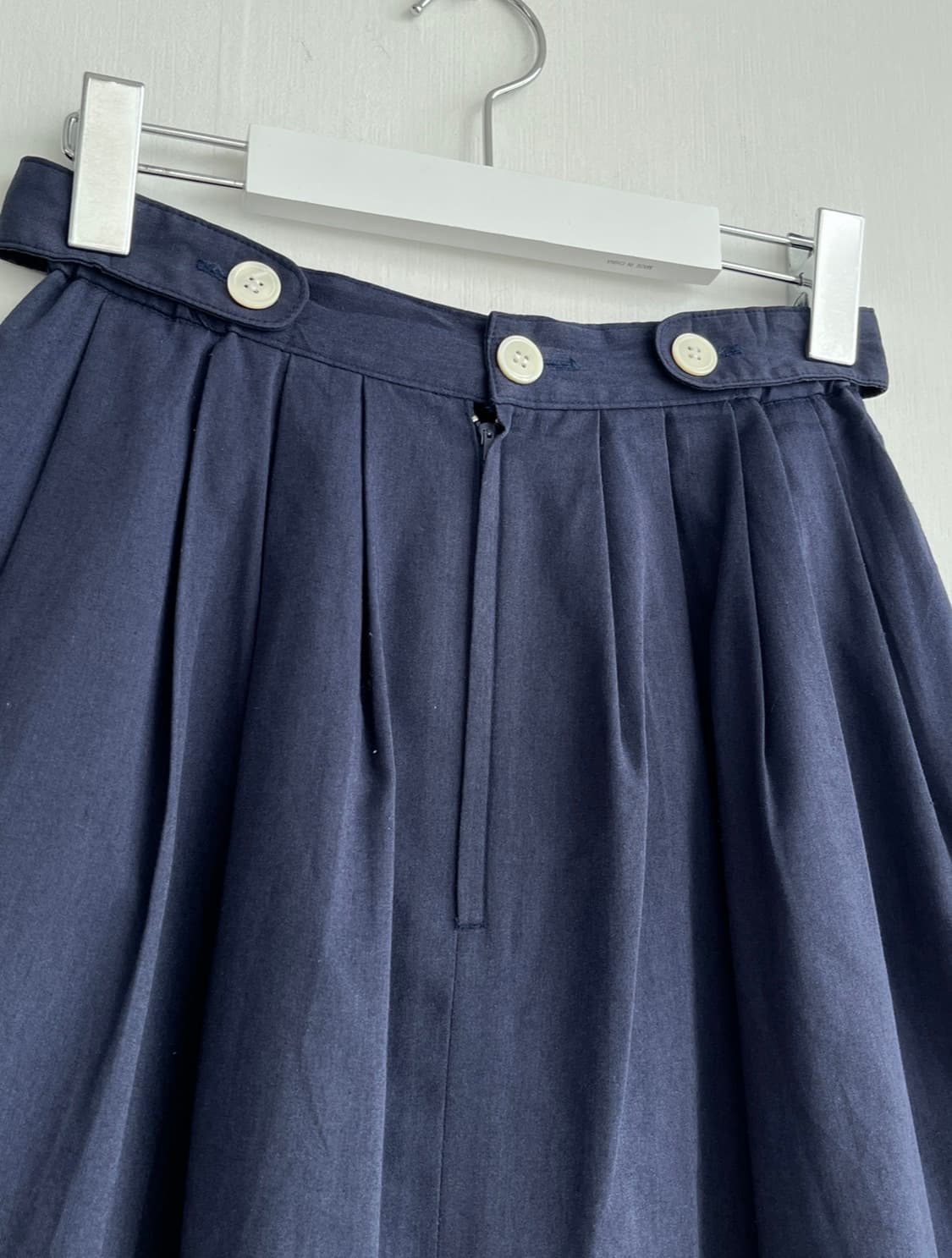 *SALE) QUEENS COURT 네이비 패치 플레어 스커트  상품이미지3