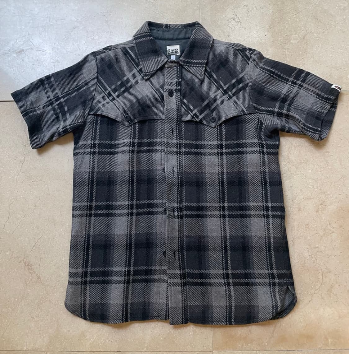 베이프 반팔 셔츠 상품이미지1