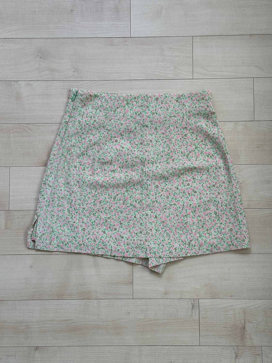 오드원아웃 플라워 미니 스커트 팬츠 s 상태A+ 상품이미지2
