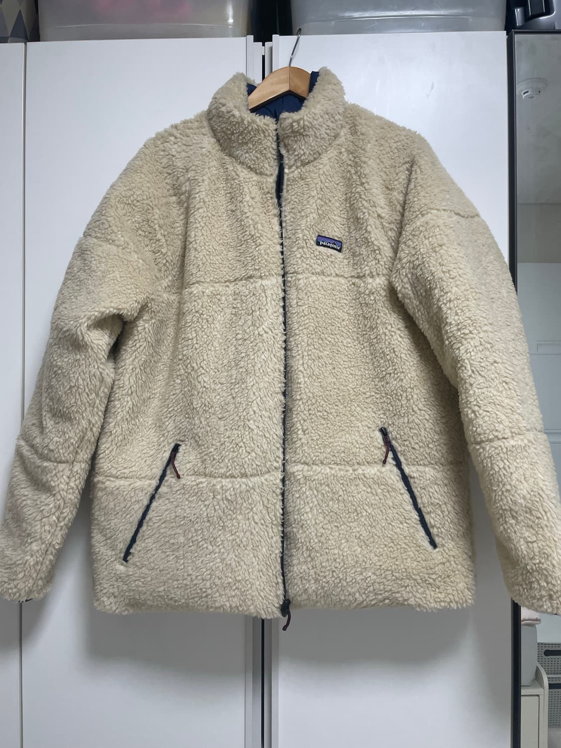 파타고니아 리버시블 사일런트 다운 패딩 상품이미지4