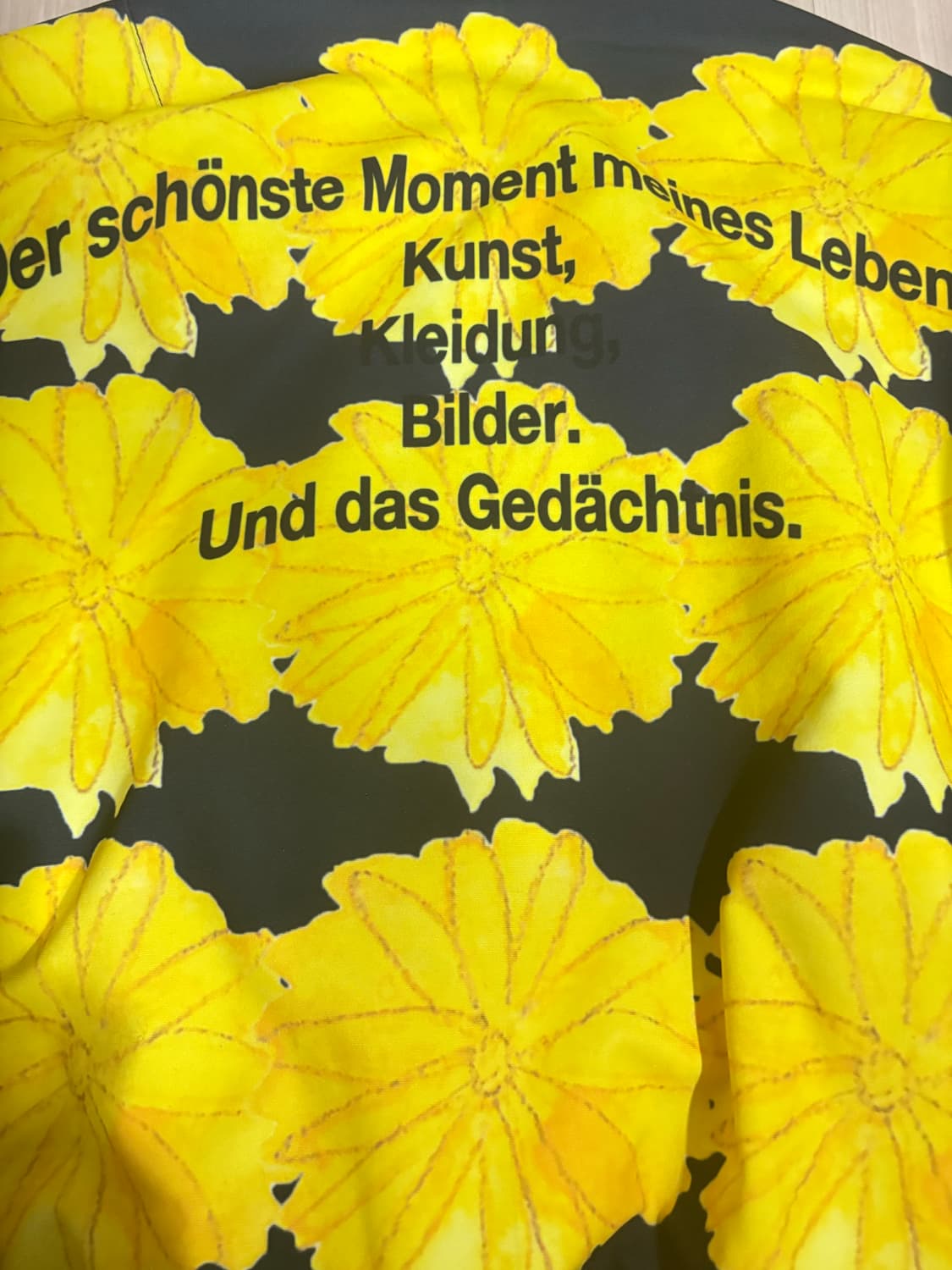 더 뮤지엄 비지터 봄버 자켓 상품이미지1