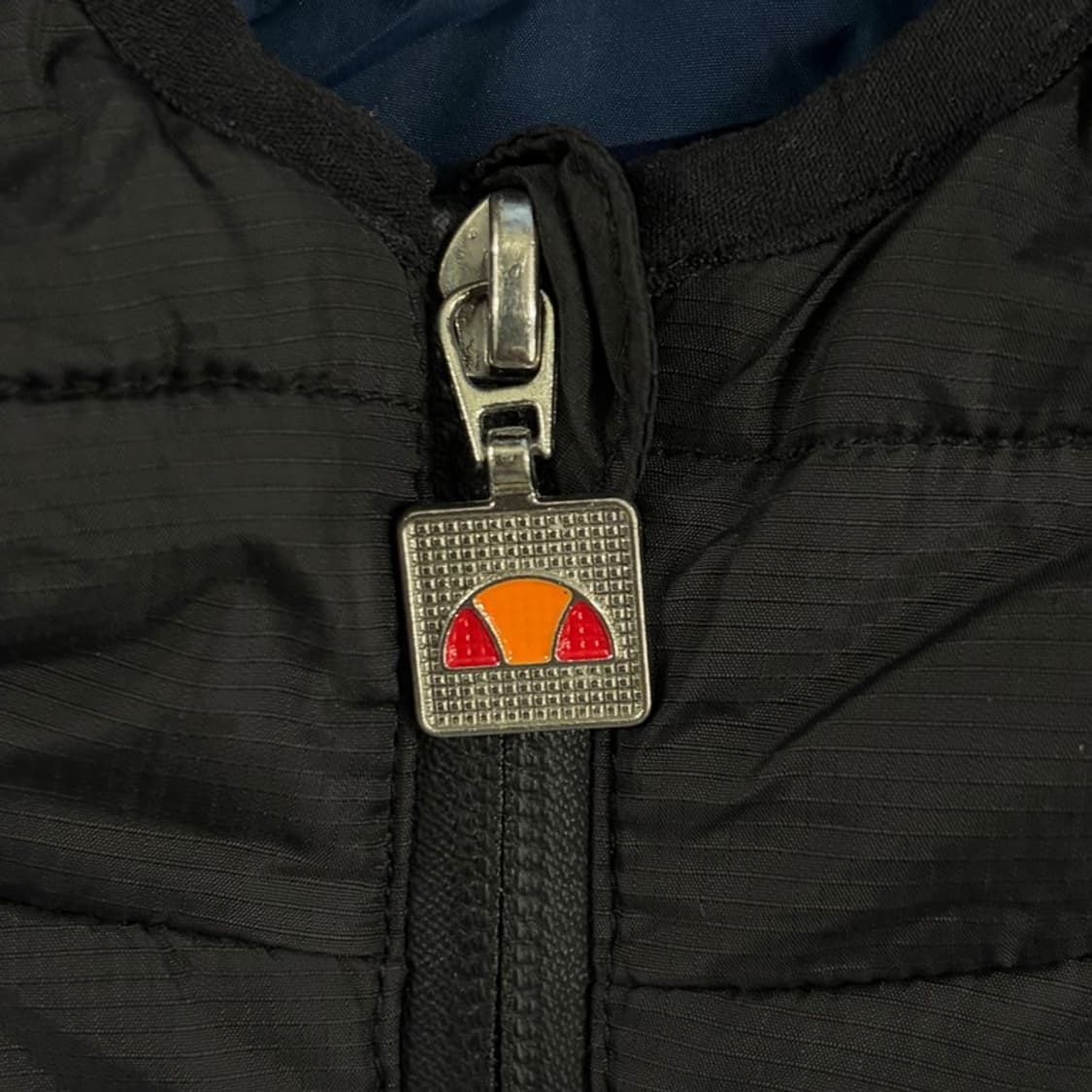 엘레쎄 로고 경량패딩 v3089 상품이미지6