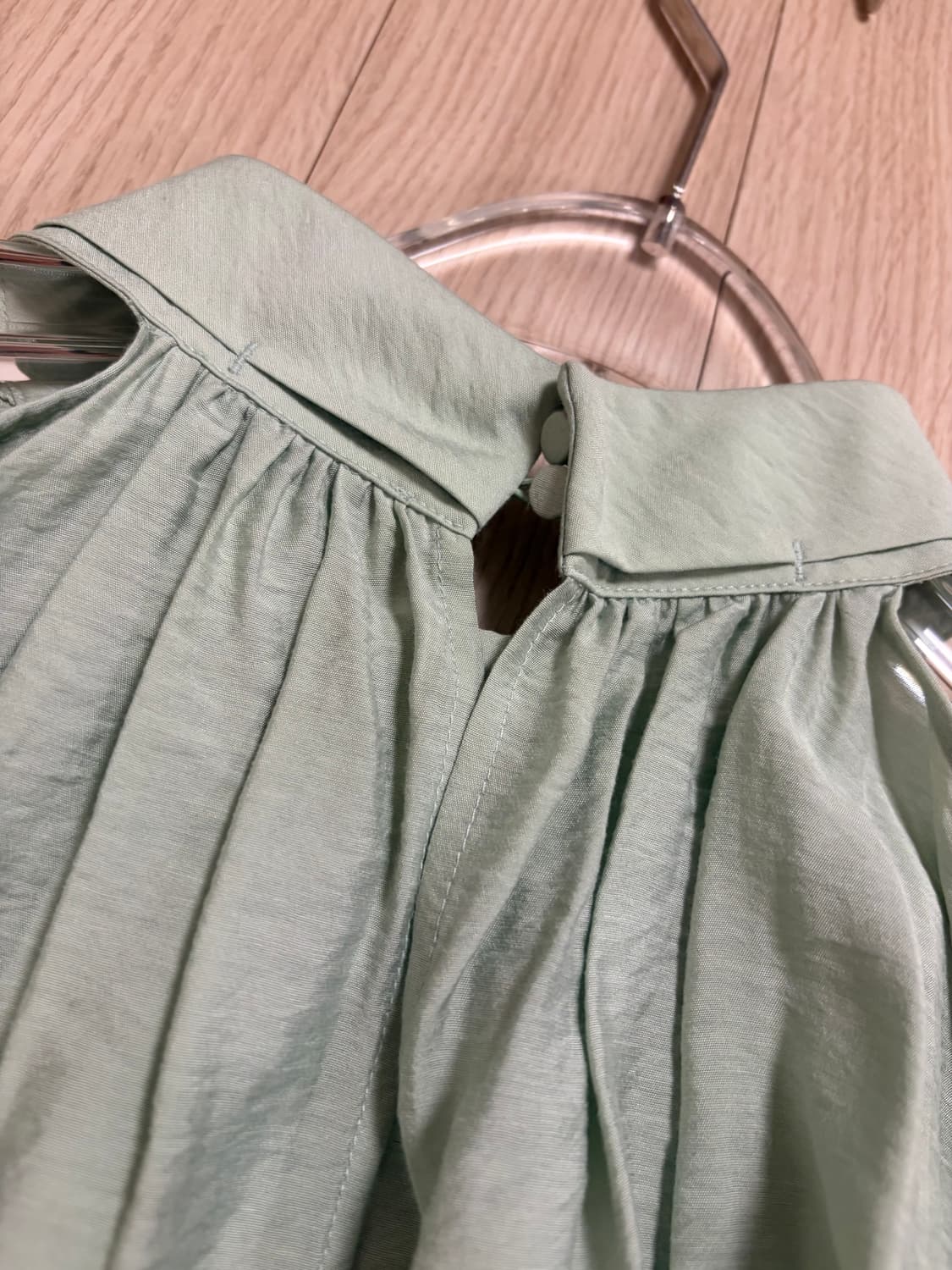 코스 홀터넥 민소매 상품이미지5