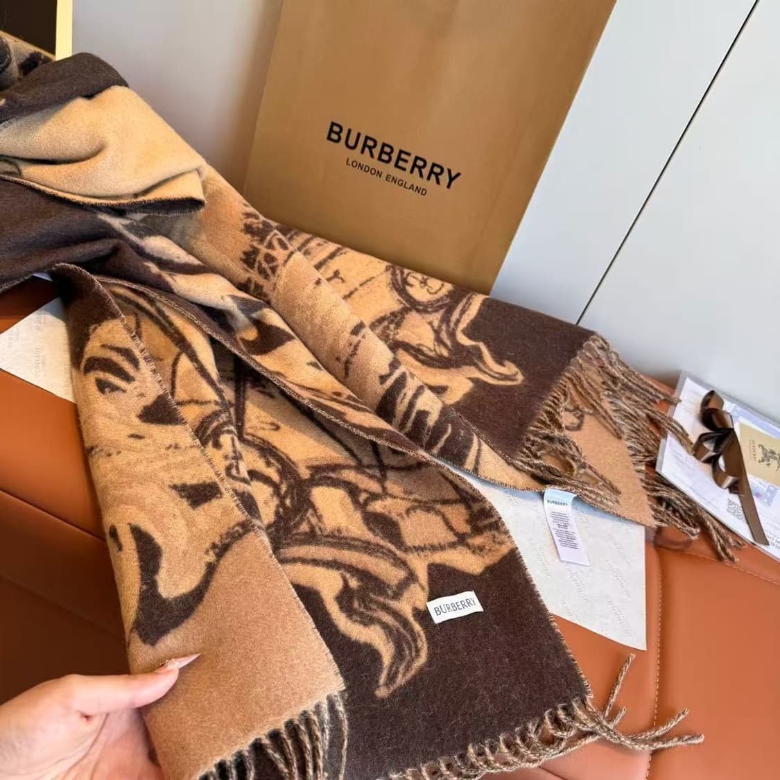 버버리숙녀 리버서블 스카프 100% 램스울
 상품이미지6