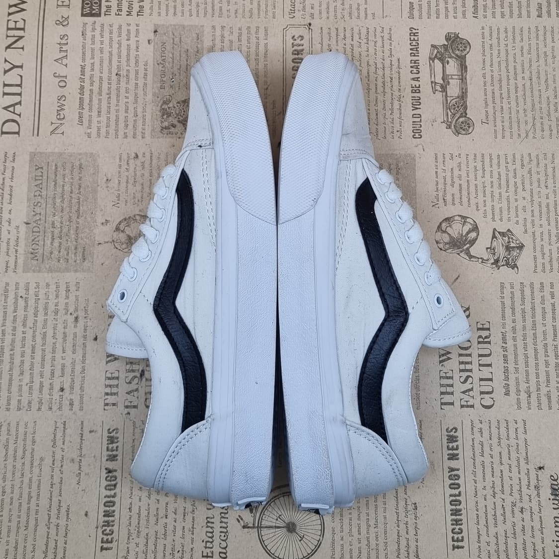 반스 올드스쿨 흰검스니커즈225 상품이미지5