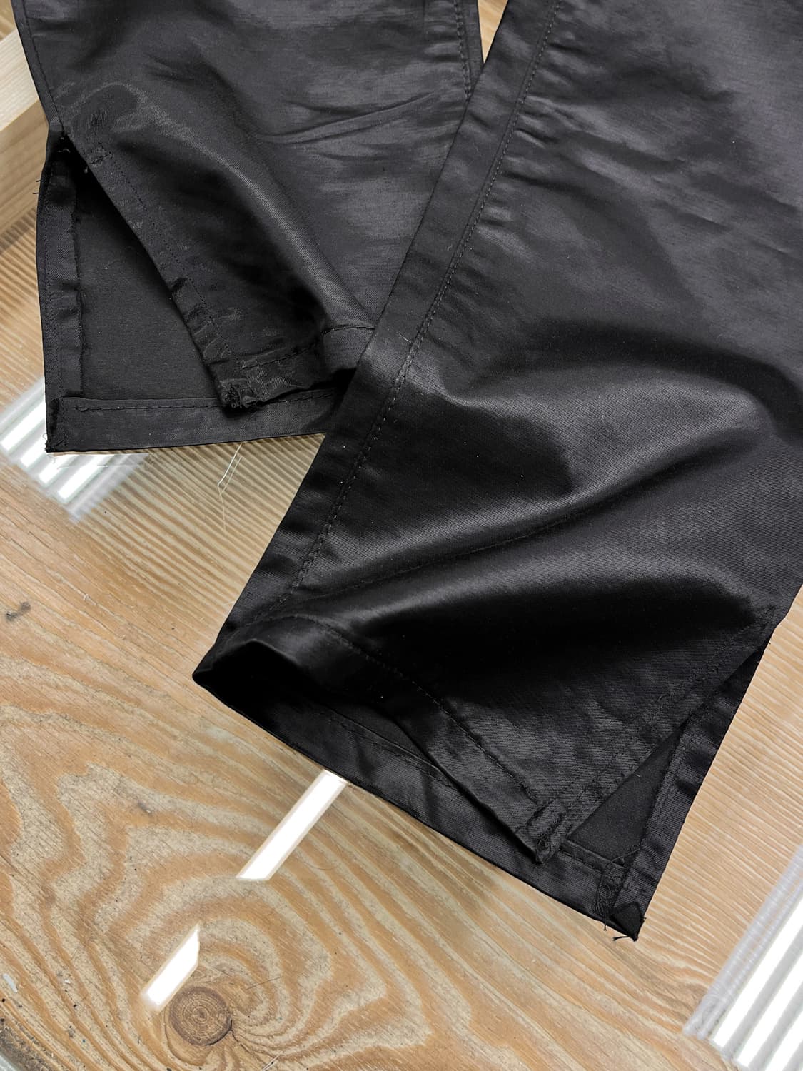 베르사체 진스 쿠튀르 메두사 새틴 팬츠 상품이미지6