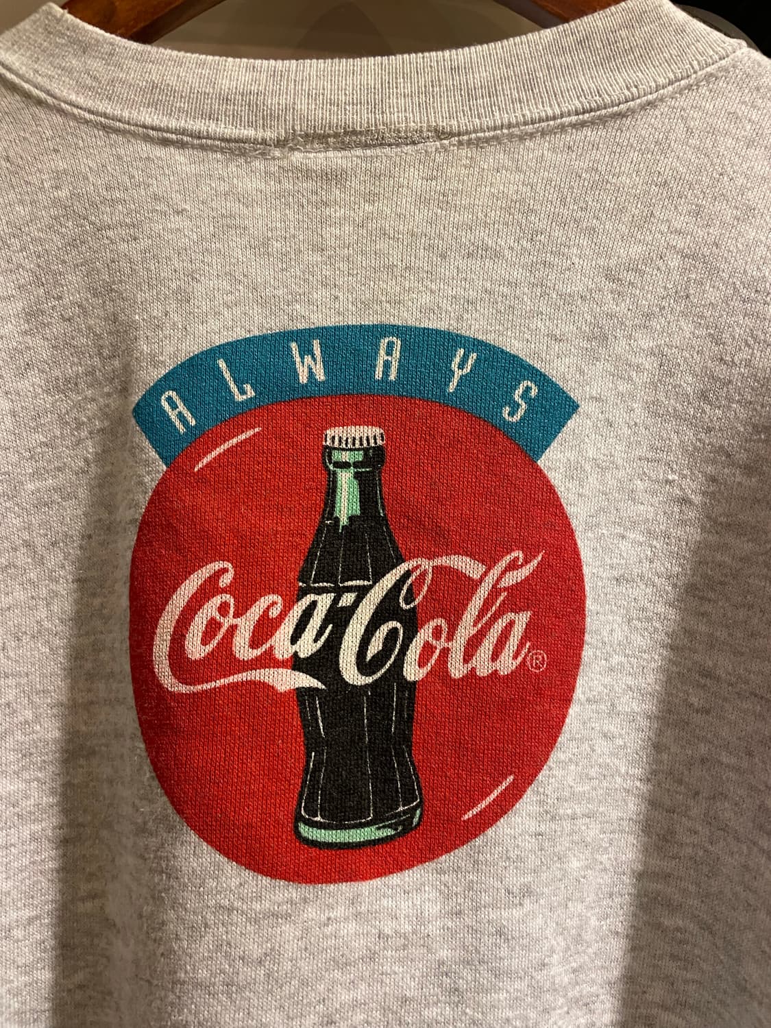 코카콜라 맨투맨 상품이미지6