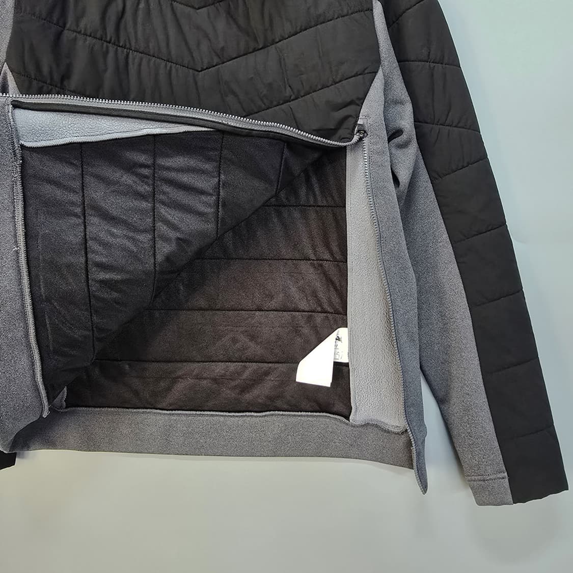 데상트(Descentef) 골프 패딩 티셔츠 95 상품이미지5