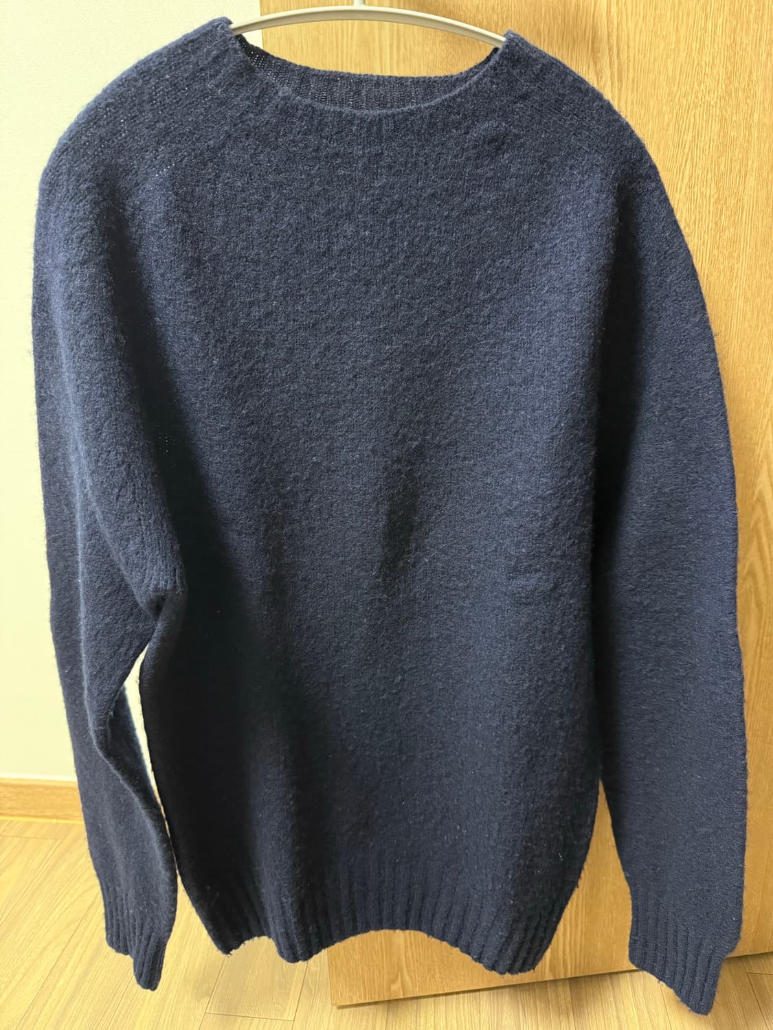 하울린 쉐기독 네이비 m 사이즈 판매합니다 상품이미지1