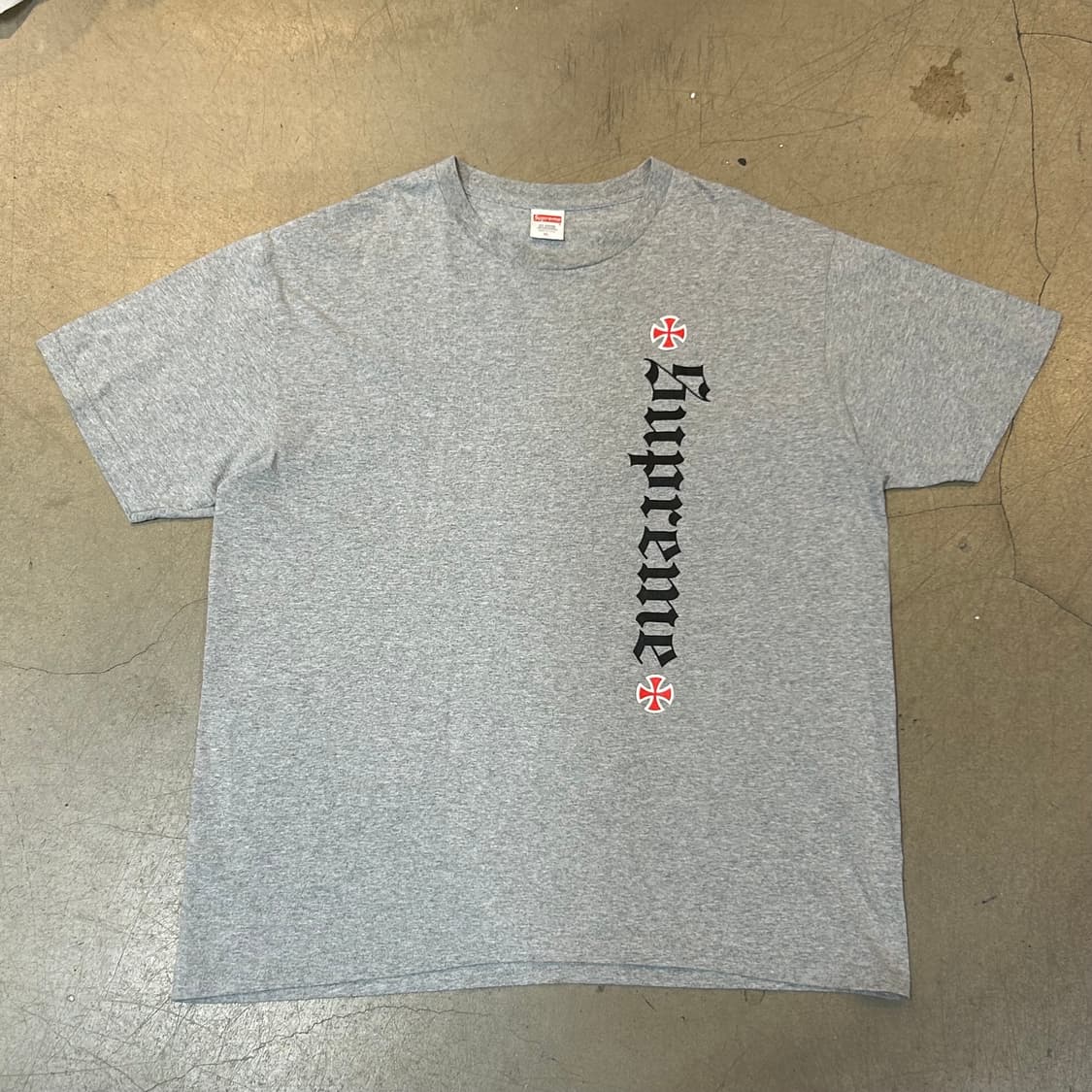 XL 슈프림 그레이 반팔티 상품이미지2