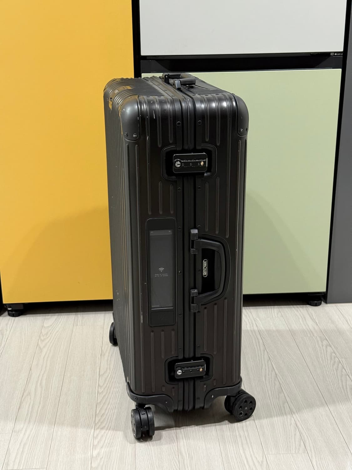 리모와 전자태그 오리지널 블랙 체크인L 상품이미지2