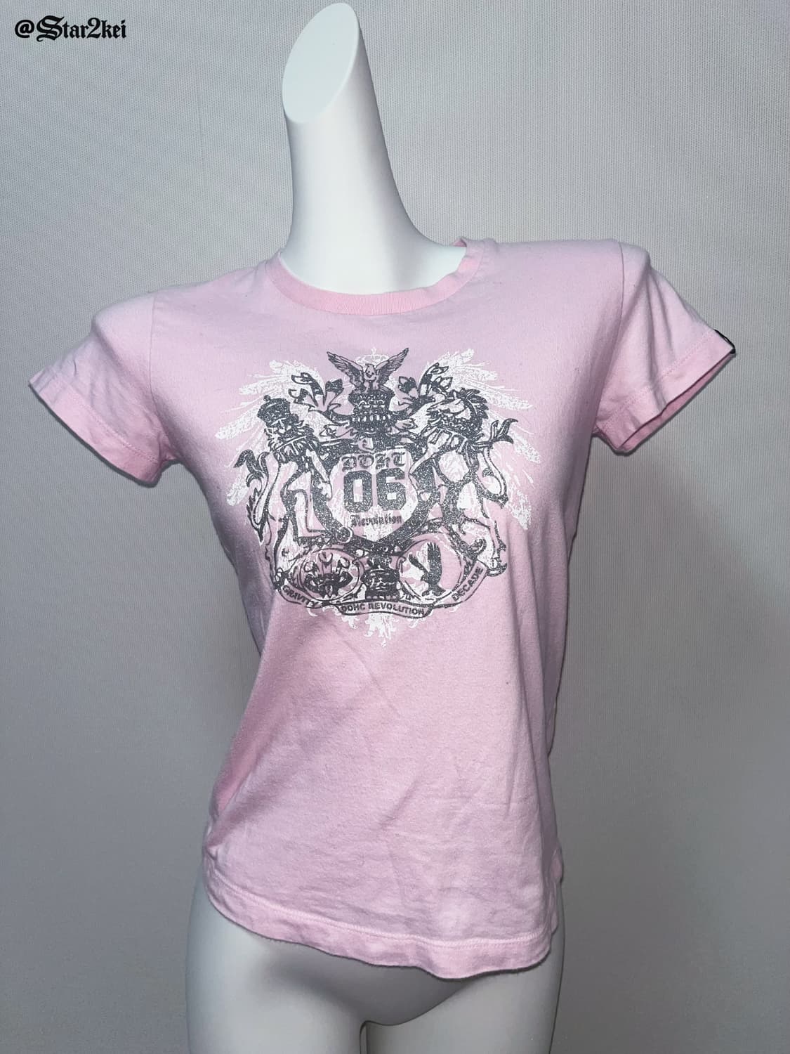 DOHC 베이비 핑크 글리터 그래픽 반팔티 상품이미지1