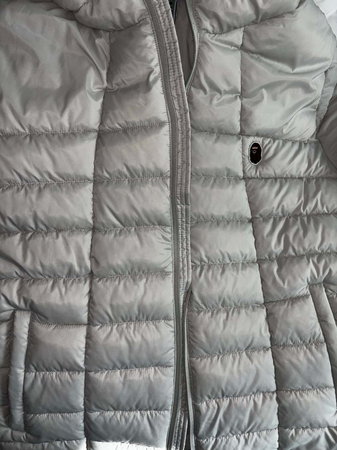 베이프 경량패딩 급처합니다 상품이미지5