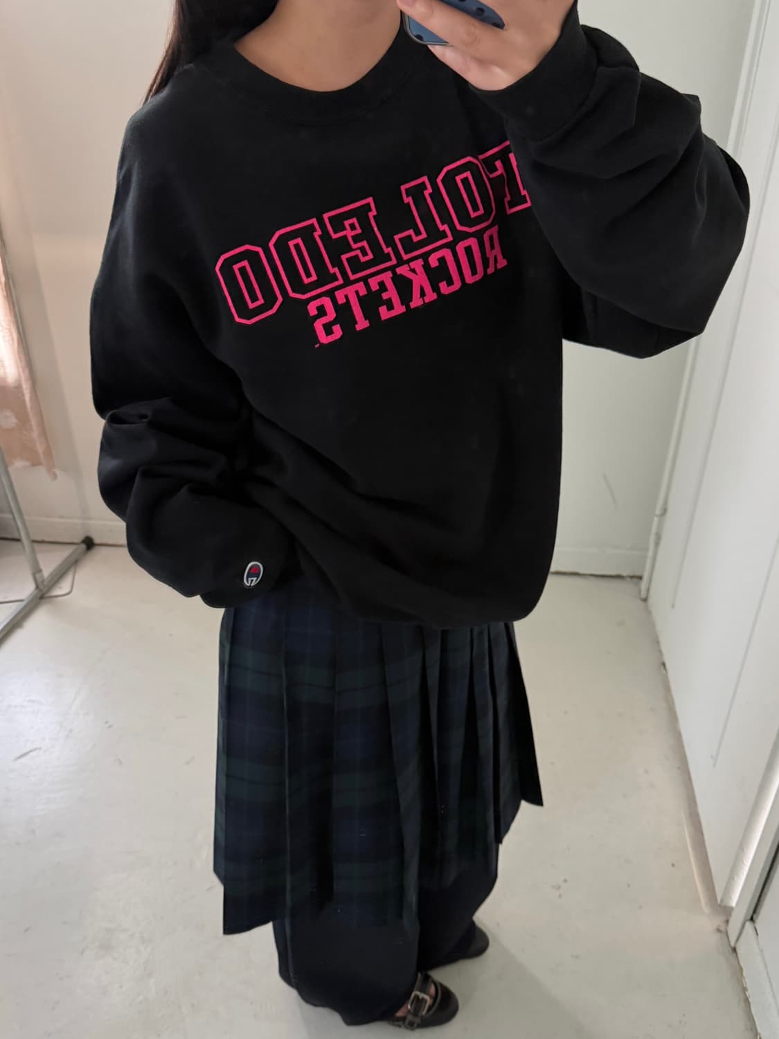 챔피온 블랙 LOVE 스웻셔츠 맨투맨 상품이미지2