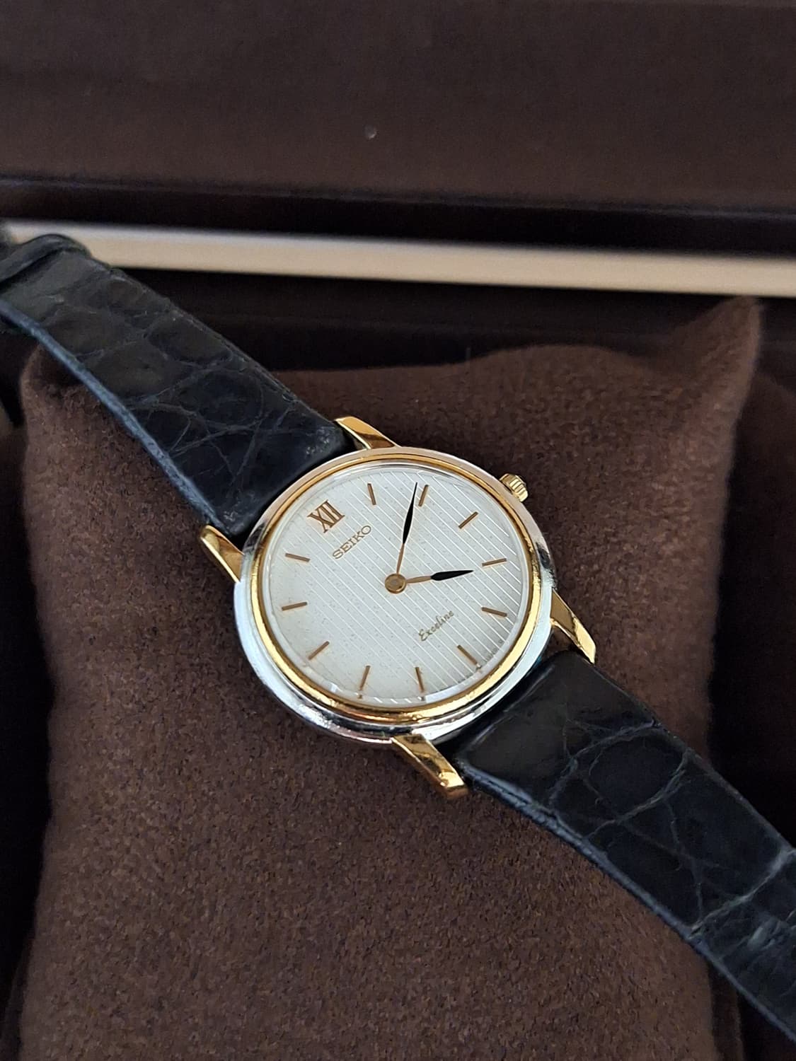 세이코 90s 빈티지 엑셀린 쿼츠 시계 판매합니다 상품이미지4