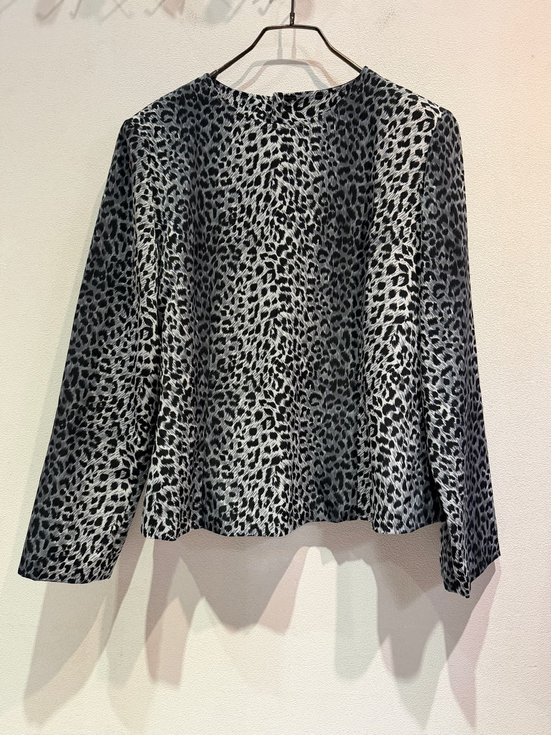 Vintage Leopard Pattern Blouse 상품이미지1