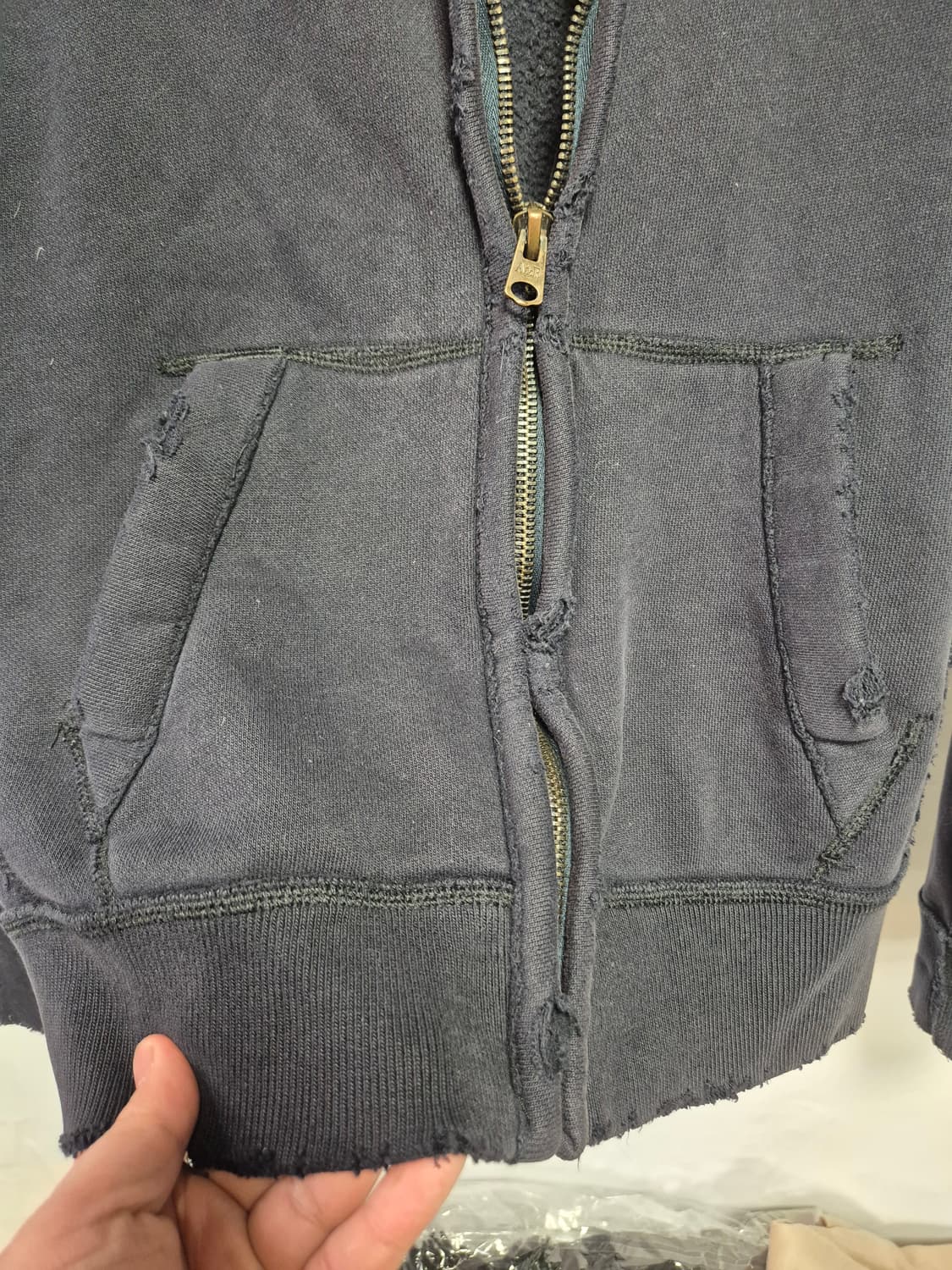 아베크롬비 Y2K 올드스쿨 후드집업 네이비 M사이즈(상태A급) 상품이미지4