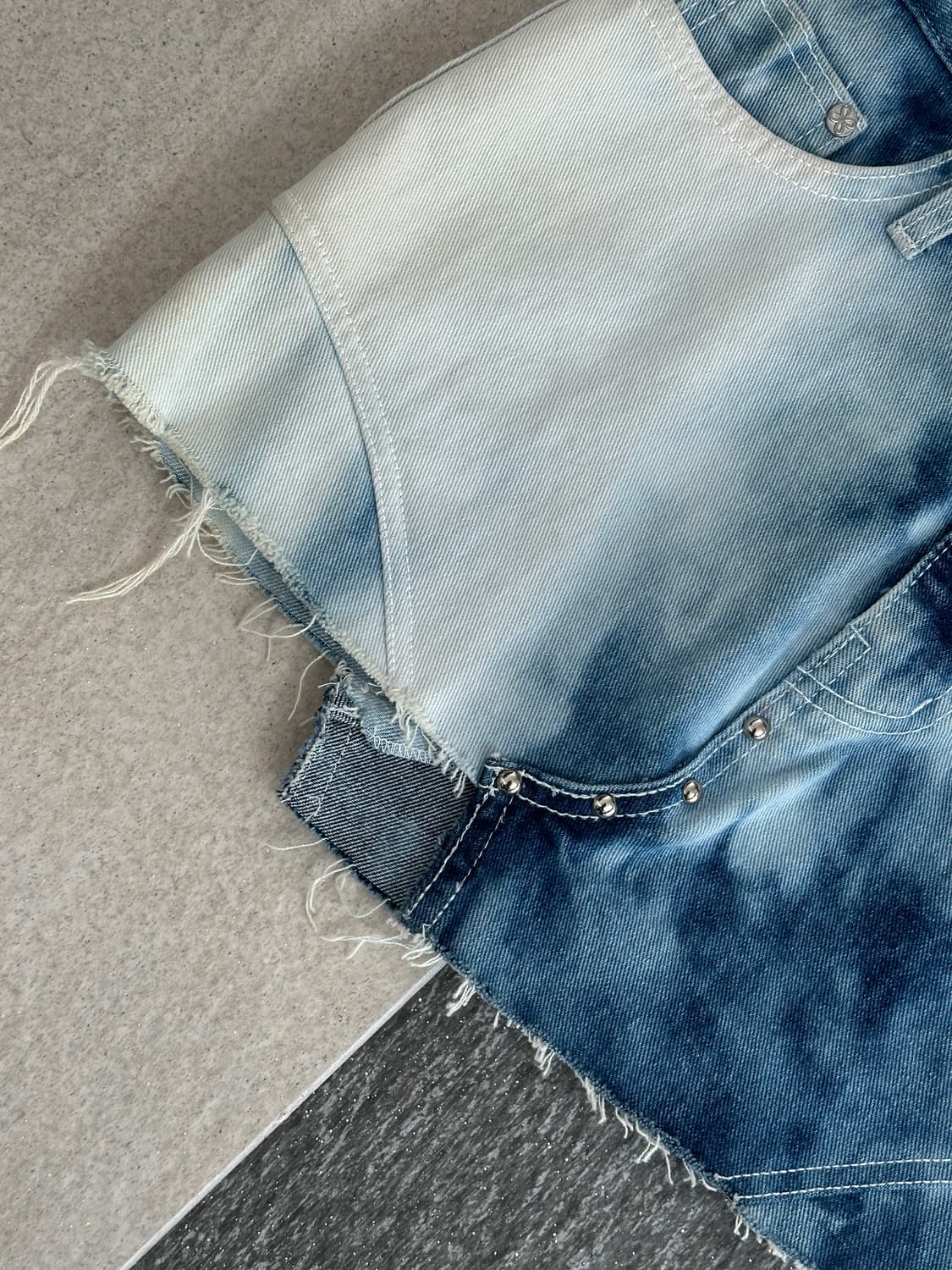 써저리 데끼 벨트 미니스커트  상품이미지3