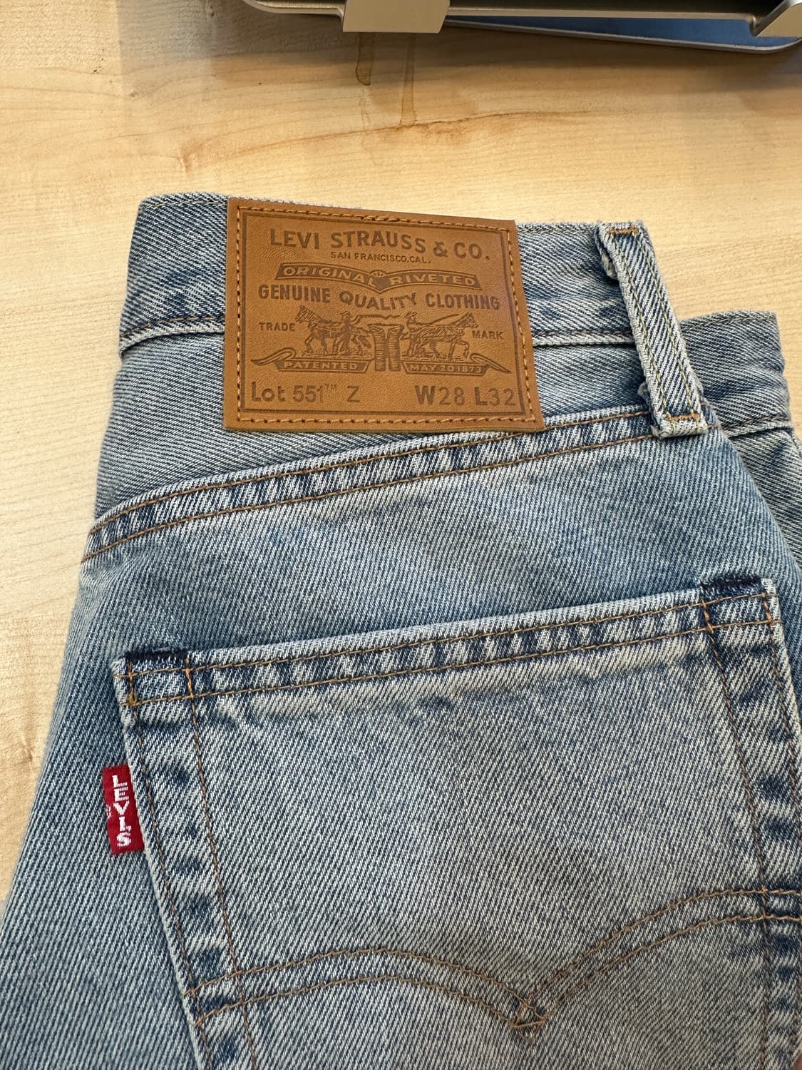 28) 리바이스 551 연청 슬림 일자 청바지 상품이미지3