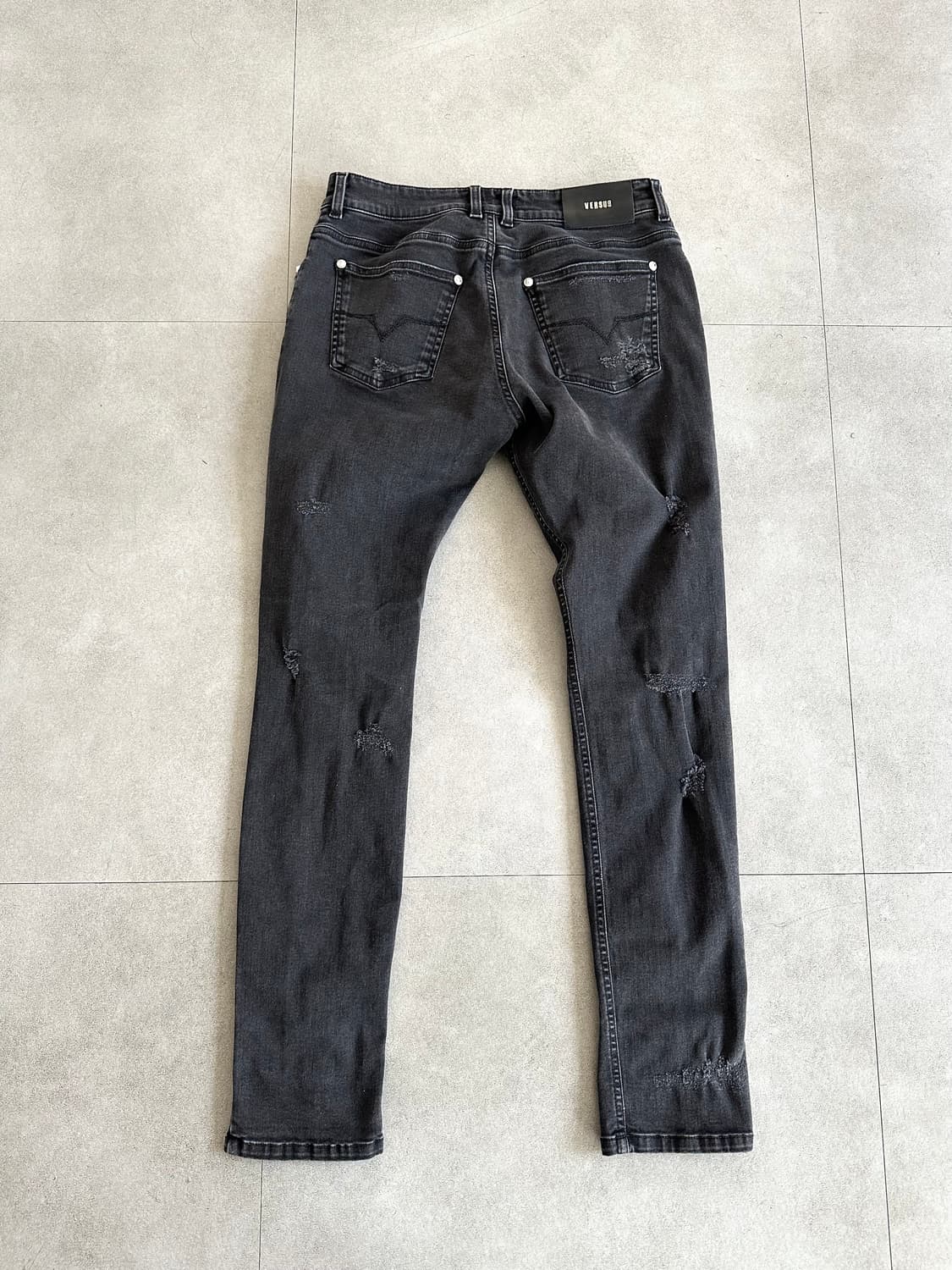 베르사체 베르수스 블랙 셔링 디스트로이드진 상품이미지7