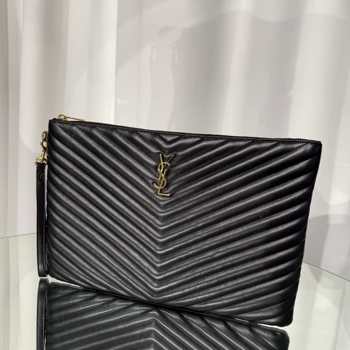 생로랑 모노그램 마틀라세 금장 클러치백 상품이미지3