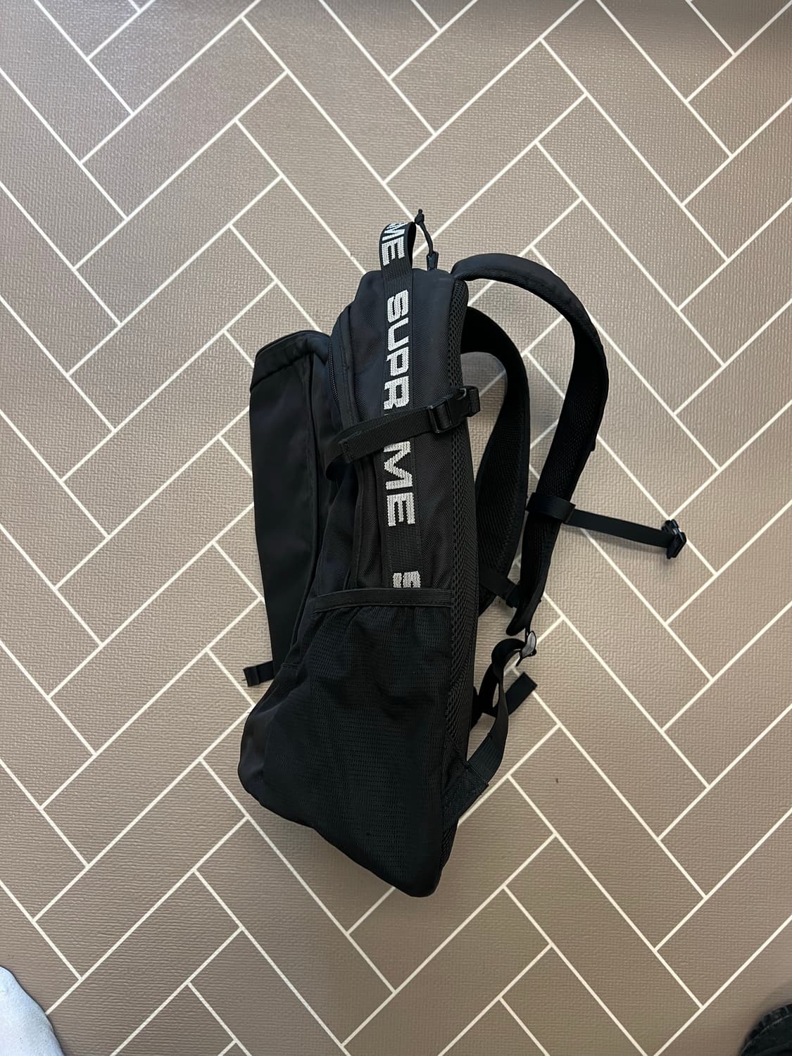 슈프림 백팩 18ss 상품이미지2