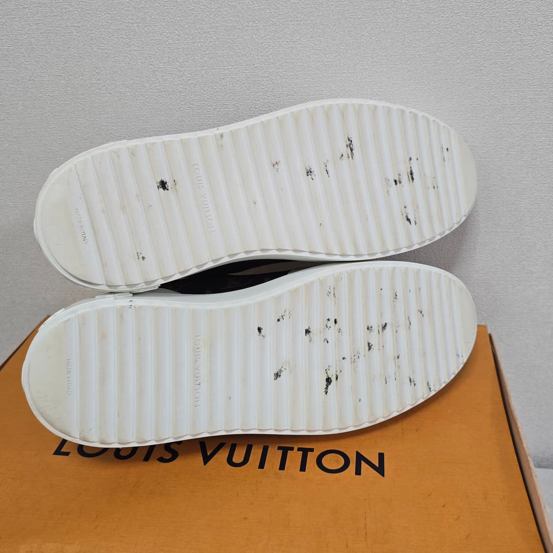 루이비통 타임 아웃 스니커즈 신발 39사이즈 250 255 판매 상품이미지9