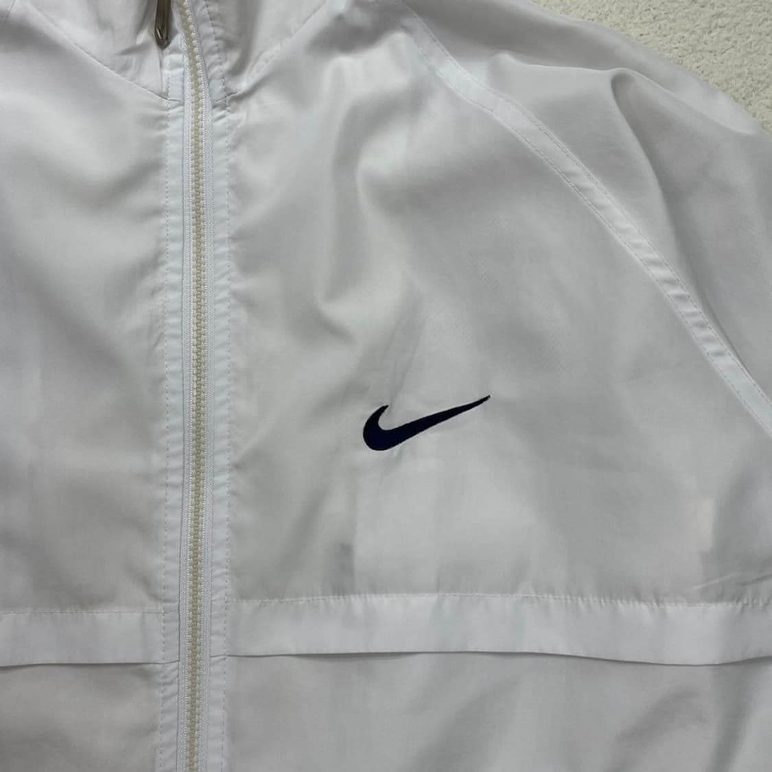 NIKE 올드스쿨 스우시 윈드브레이커 화이트 (실측참고) 상품이미지2