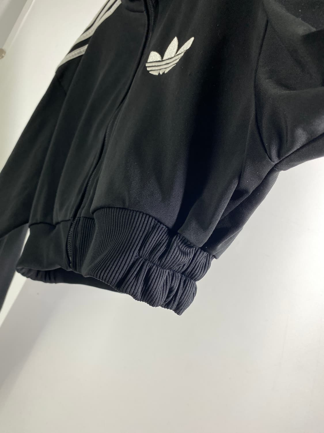 Adidas Crop Top Custom 상품이미지3
