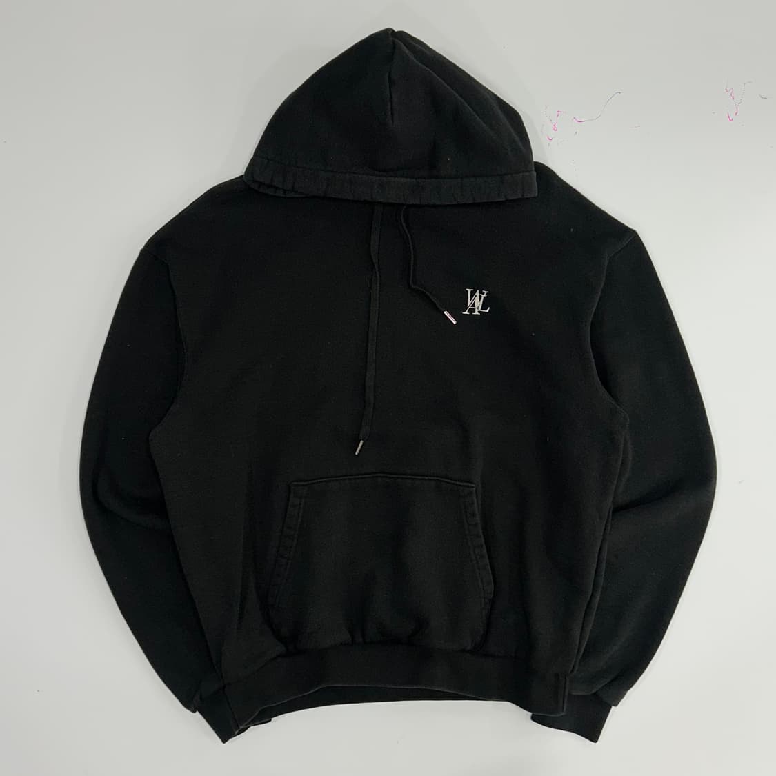 Wooalong 우알롱 블랙 후드티 상품이미지3