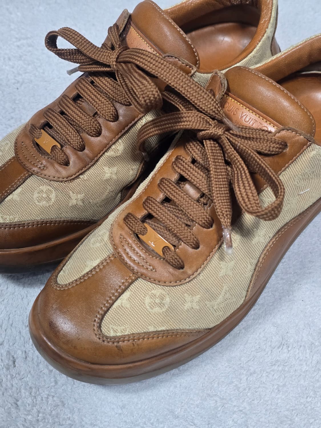 루이비통 모노그램 카멜 스니커즈 240 상품이미지2