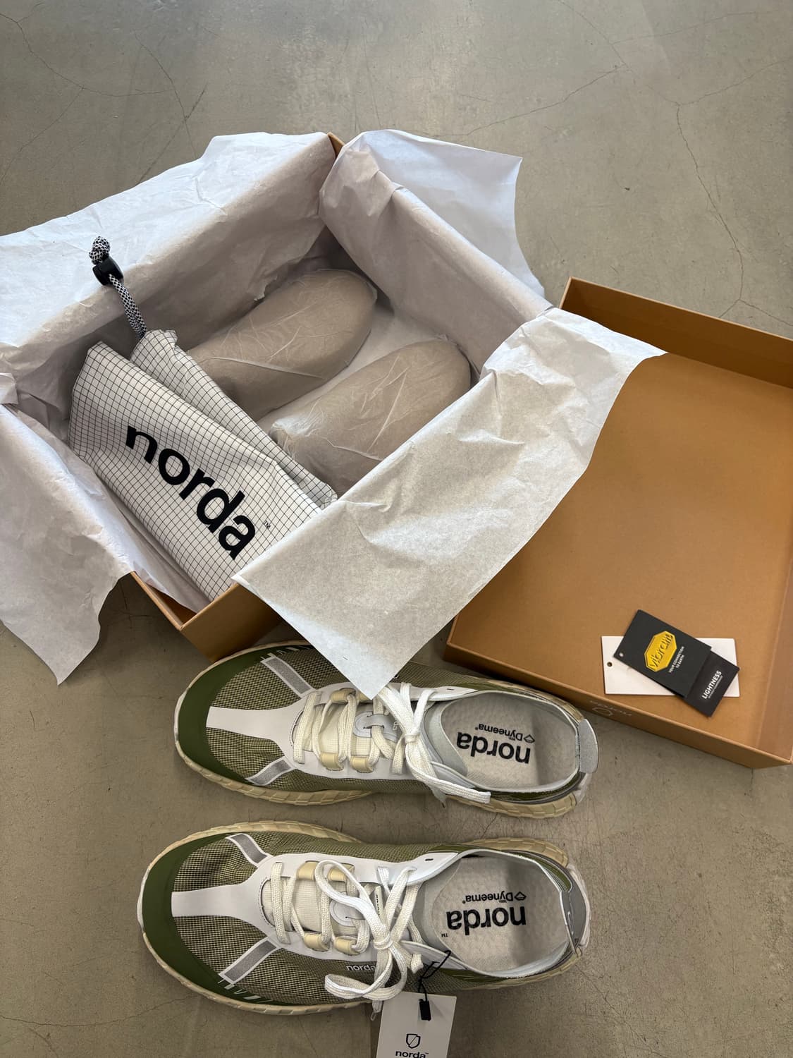 노다 001 글리치 287.5  상품이미지3