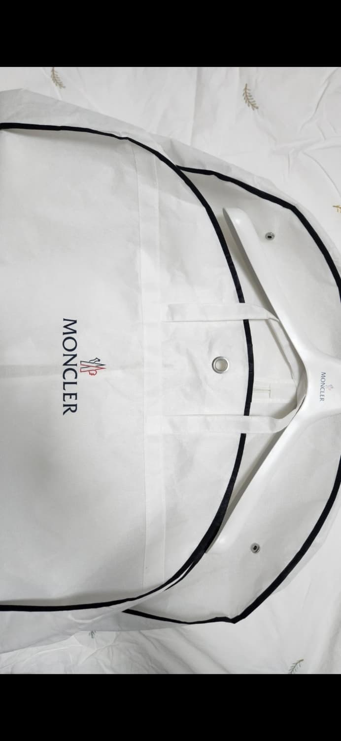 몽클레어 몽클라 2사이즈 패딩 상태 S급 상품이미지10