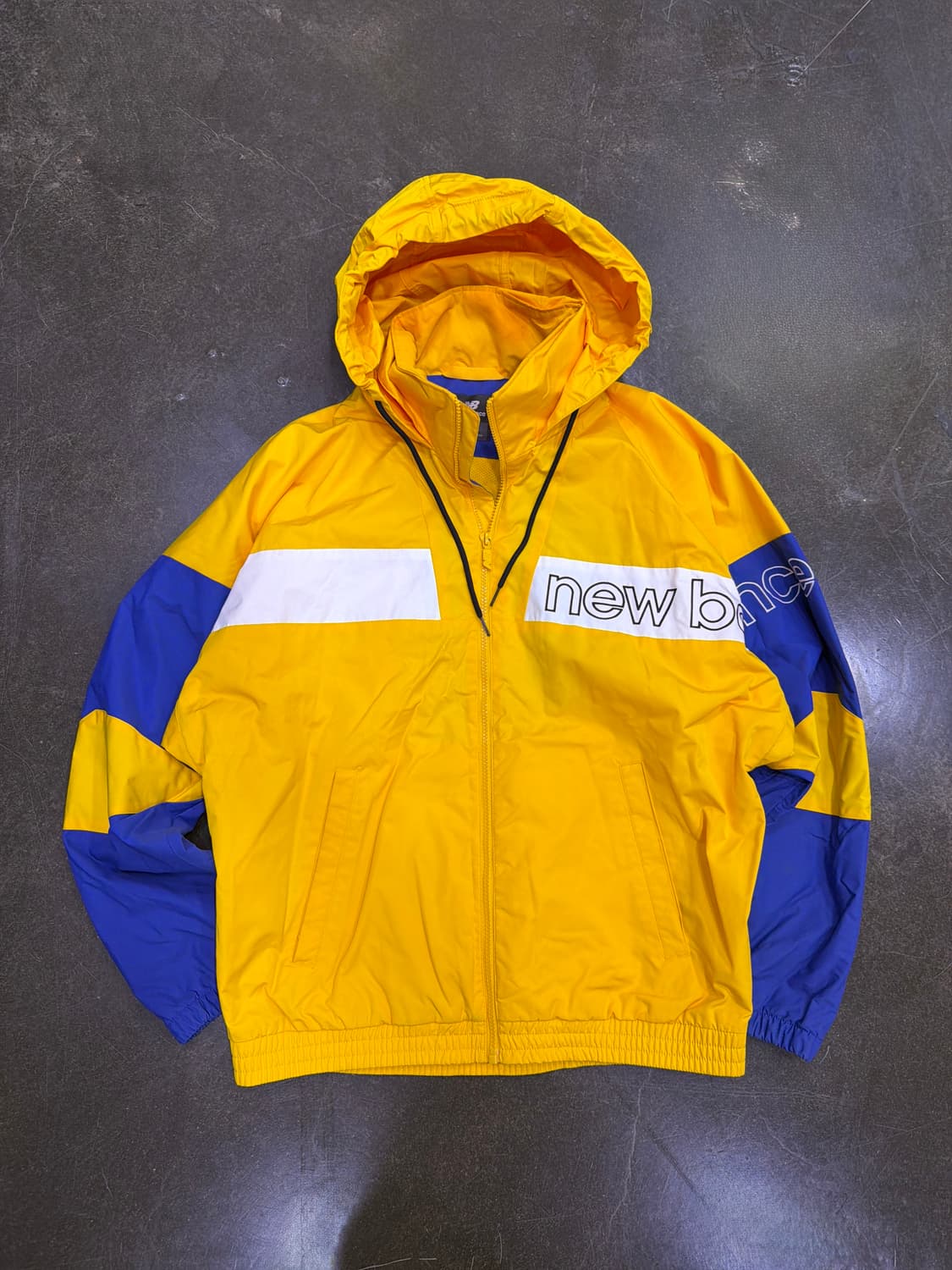 뉴발란스 레트로 배색 바람막이 옐로우 블루 L 상품이미지2