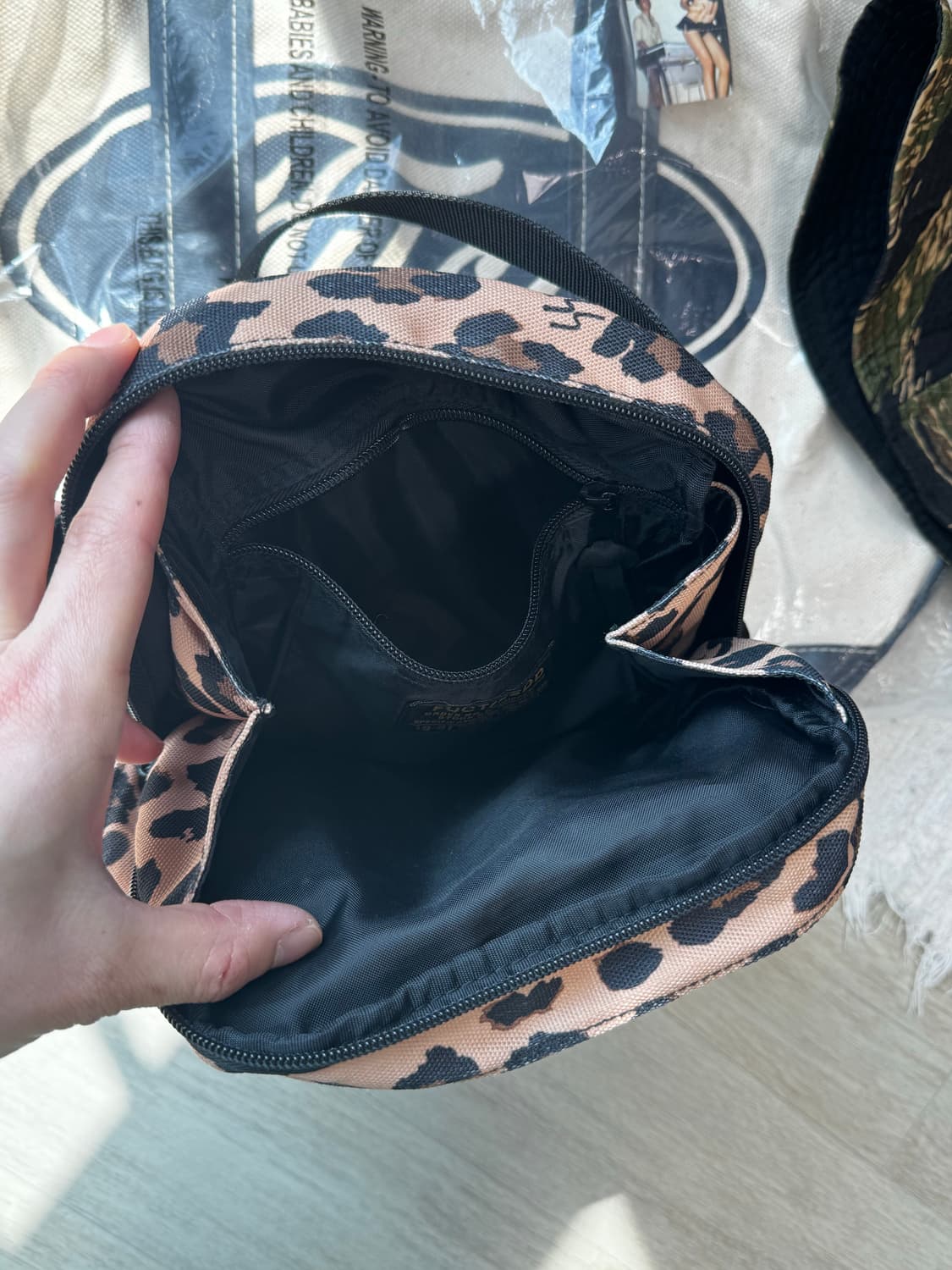 퍽트 FUCT SSDD 레오파드 미니 숄더백 상품이미지4