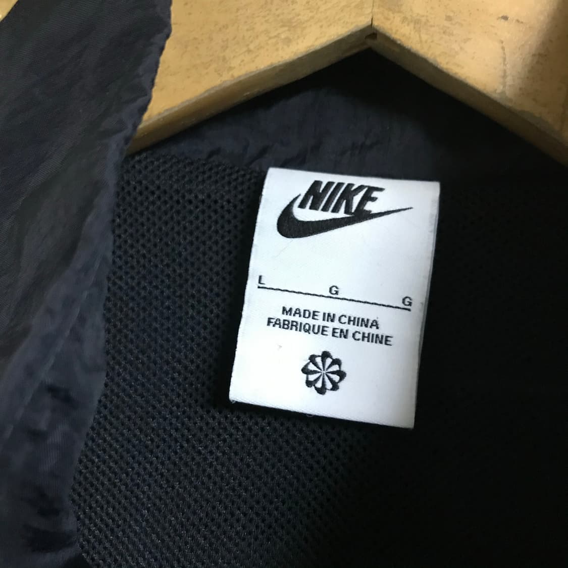 나이키 빅로고 검정 바람막이자켓 상품이미지3