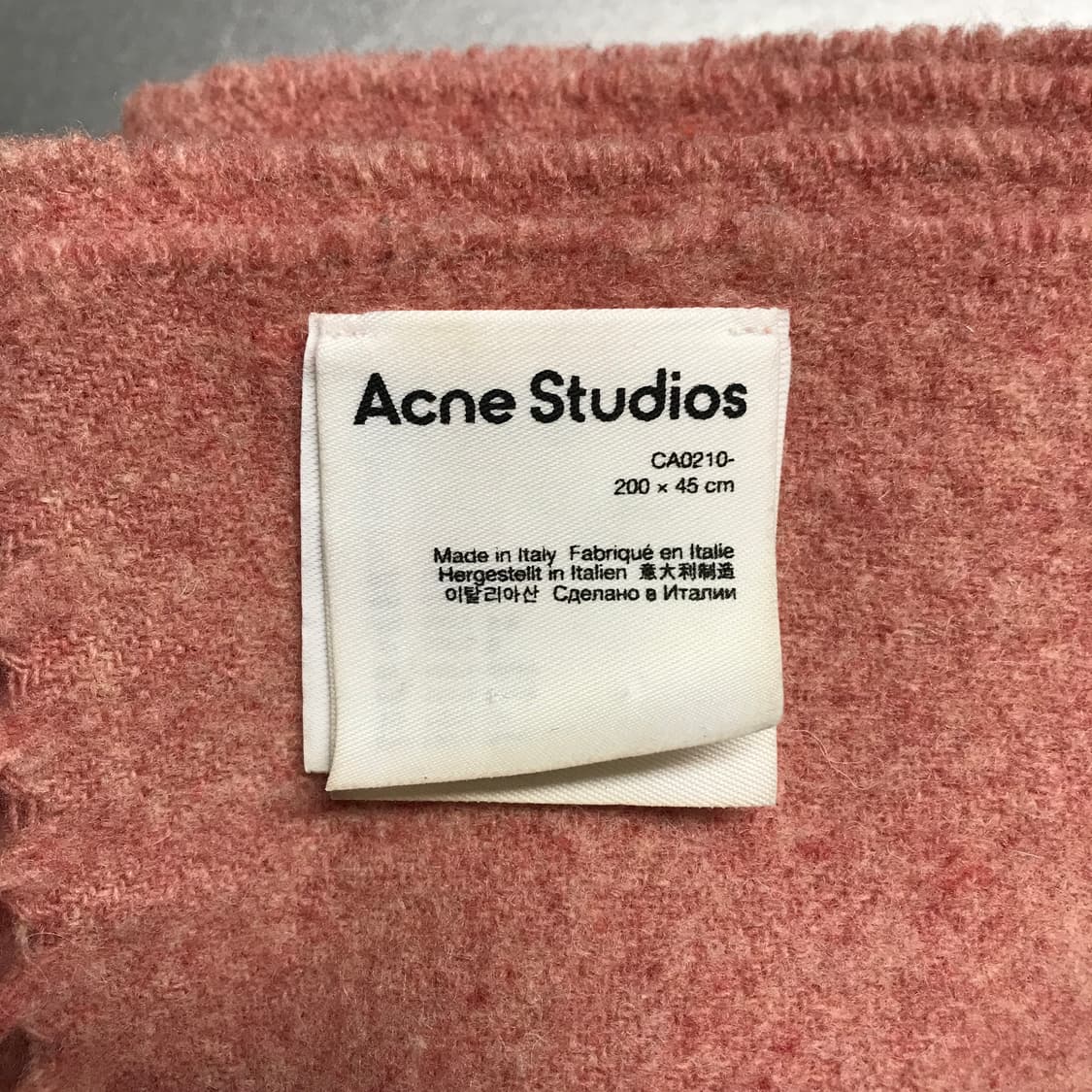 아크네스튜디오 핑크 머플러 상품이미지5