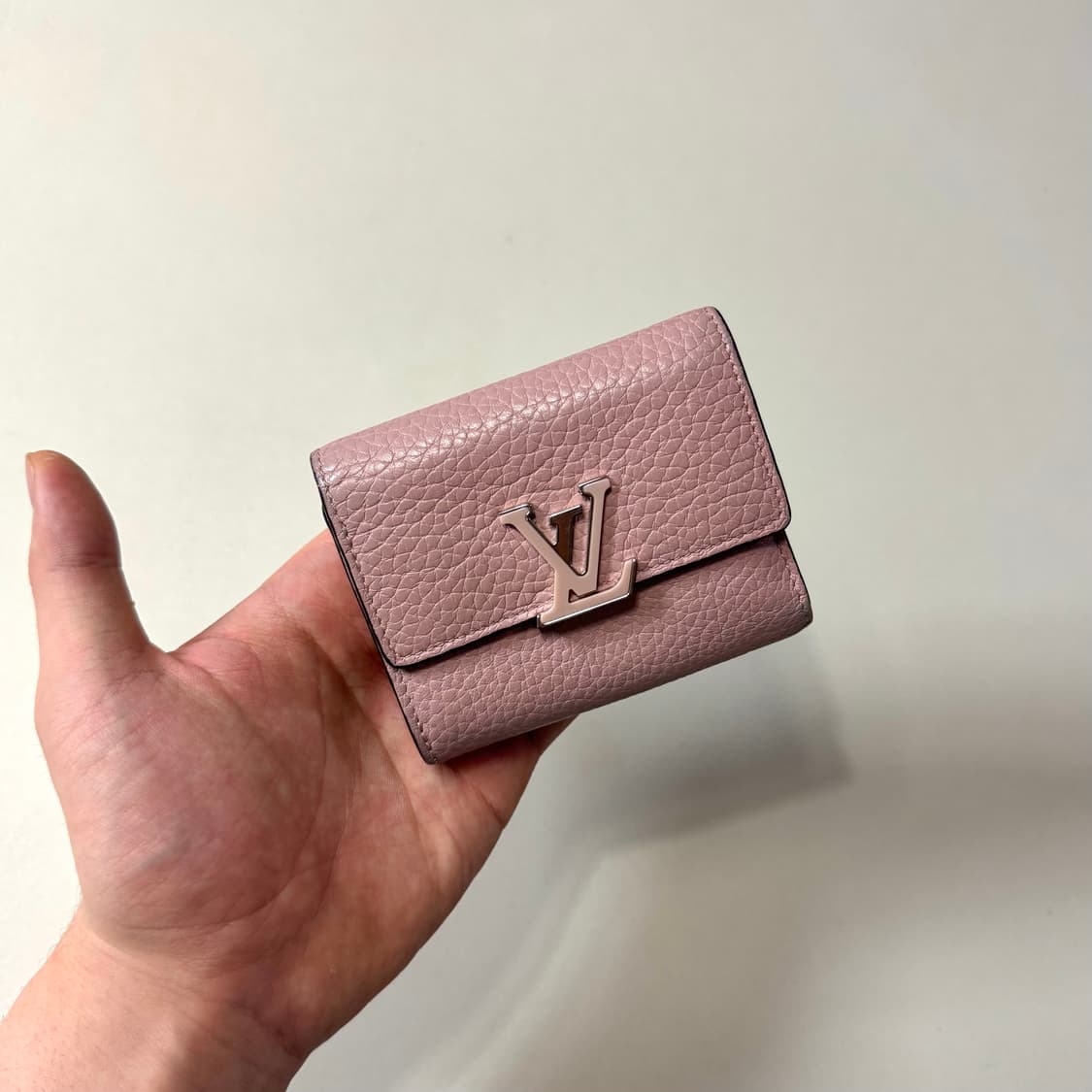 [OS/당일출고]루이비통 카퓌신 여성 반지갑 상품이미지1
