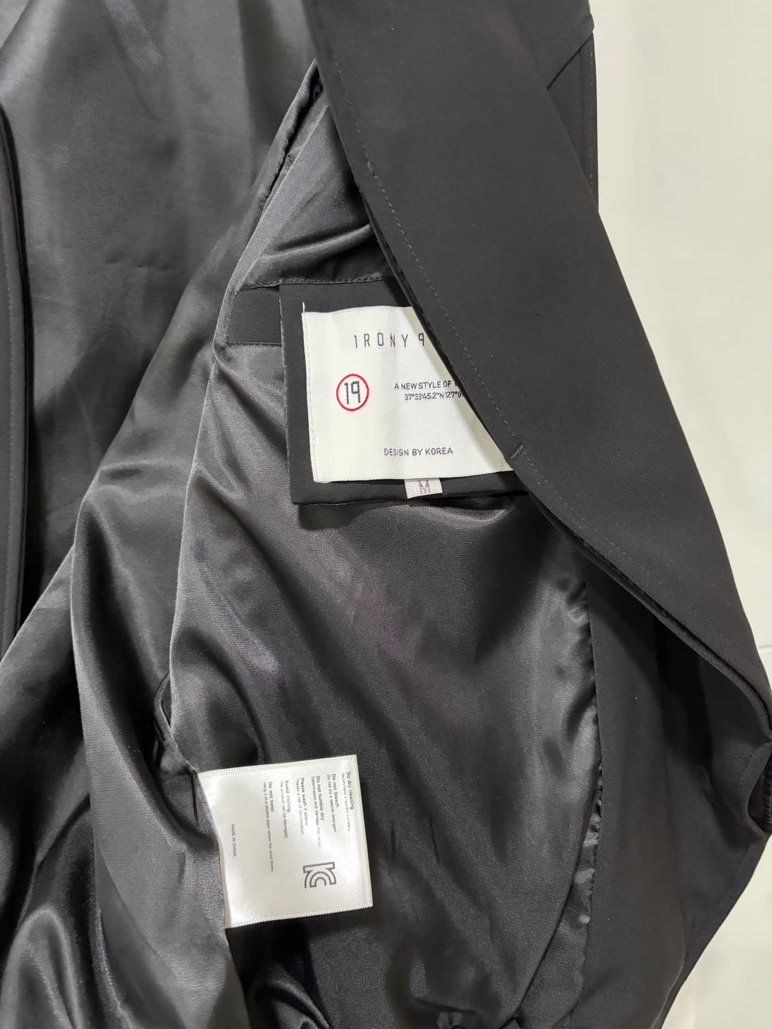 아이러니포르노 블랙 봄버 Ma-1 자켓 상품이미지2