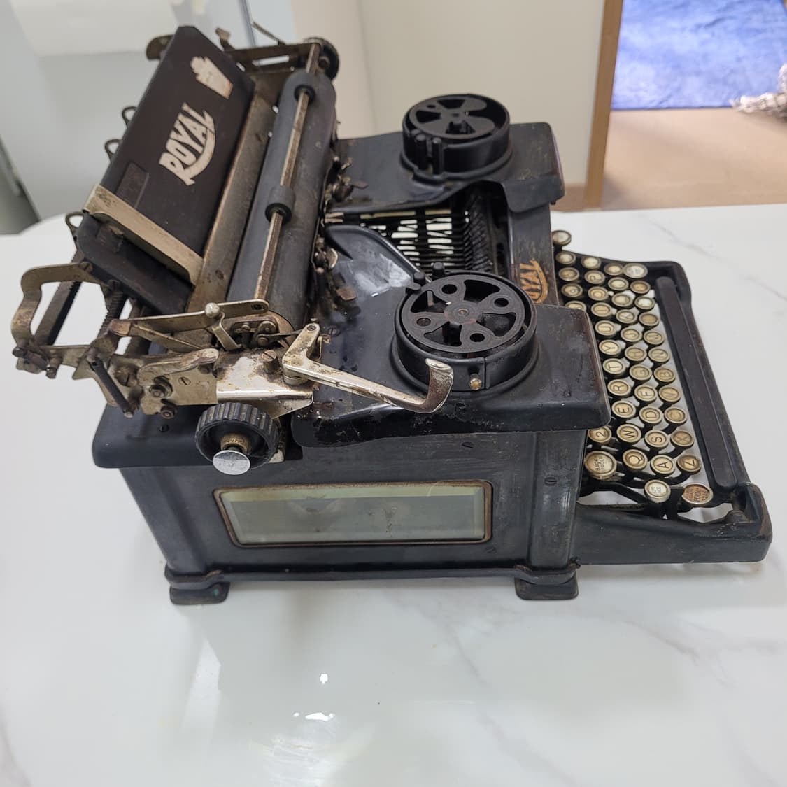 미 1910년대 빈티지 타자기

 상품이미지4