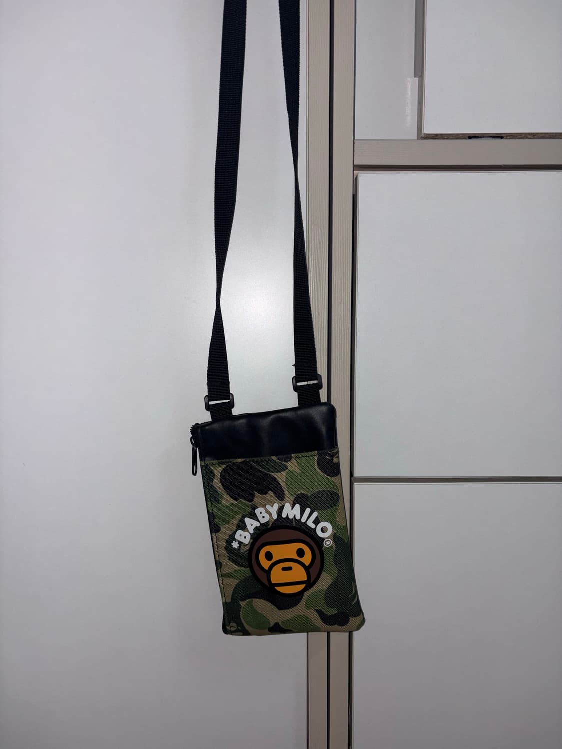 베이프 bape 베이비마일로 미니 크로스백 모바일 백 월렛 판매 상품이미지4