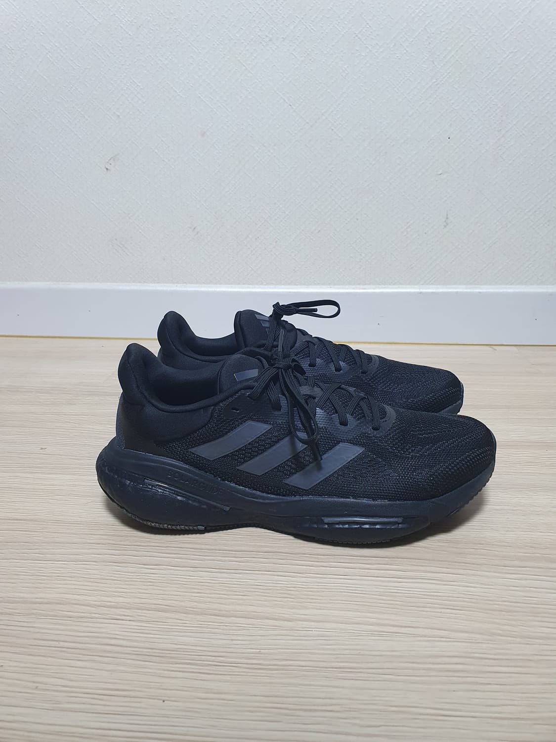 아디다스 솔라글라이드 블랙 운동화 270 상품이미지1