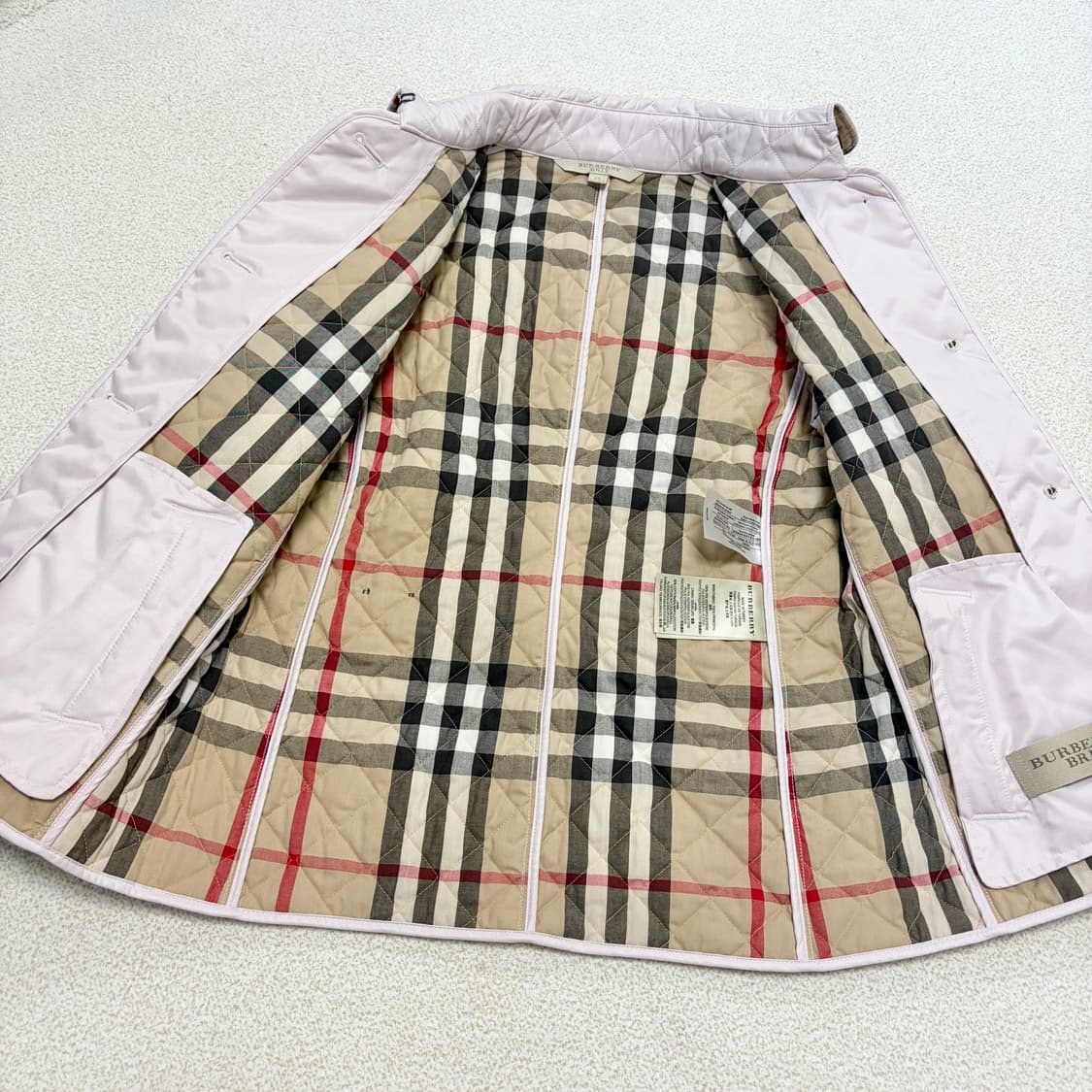 버버리 브릿 퀼팅 자켓 핑크 상품이미지7