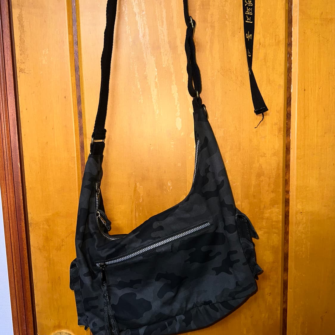 아캄 카모플러즈 크로스백 (현재품절) 상품이미지3