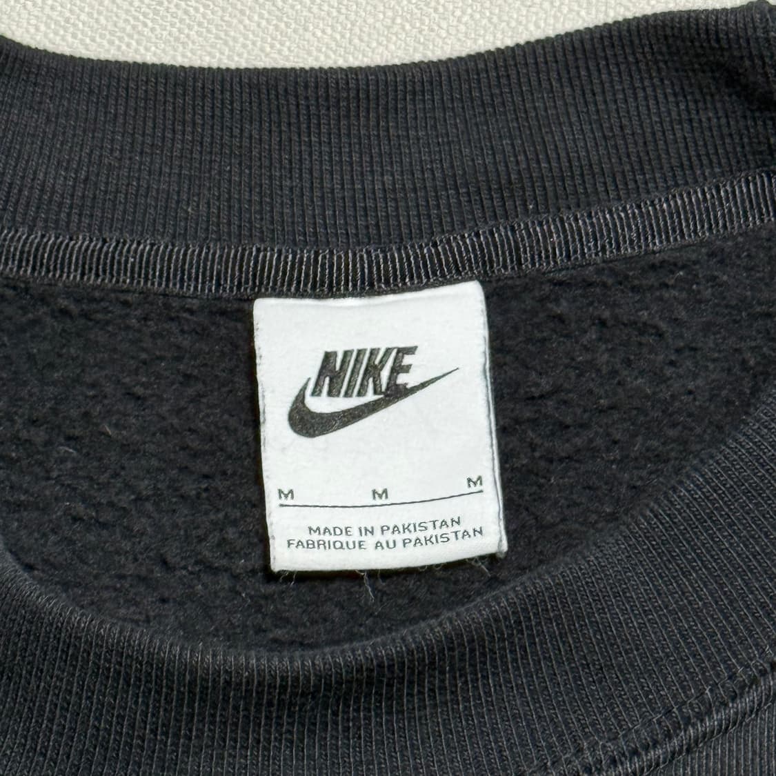 M 나이키 X 스투시 블랙 기모 맨투맨 상품이미지4