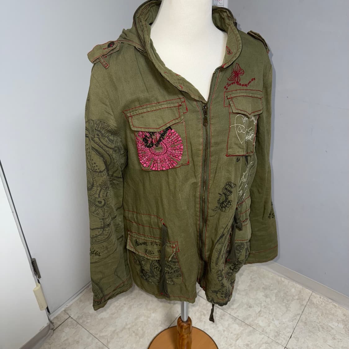 데시구알 자수 패치 야상  상품이미지2