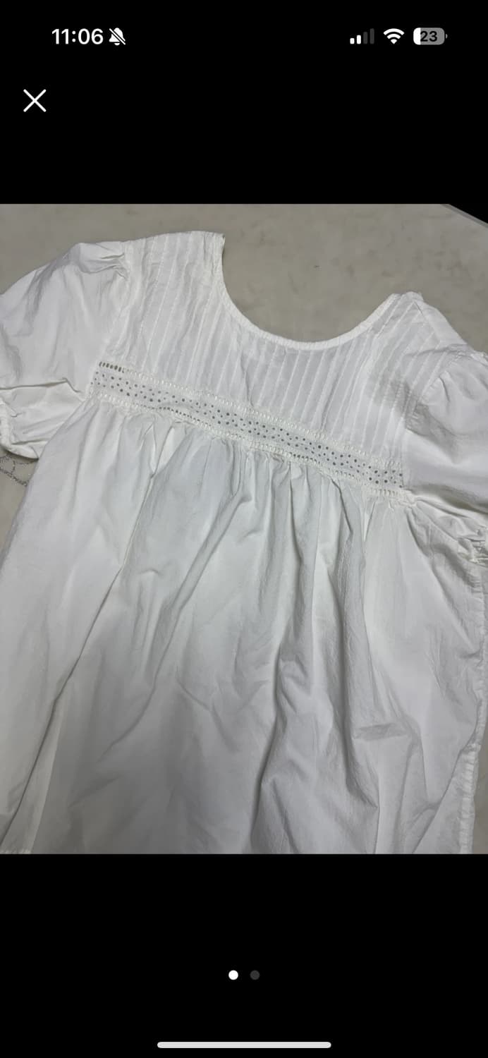 새상품급 화이트 퍼프 블라우스  상품이미지1