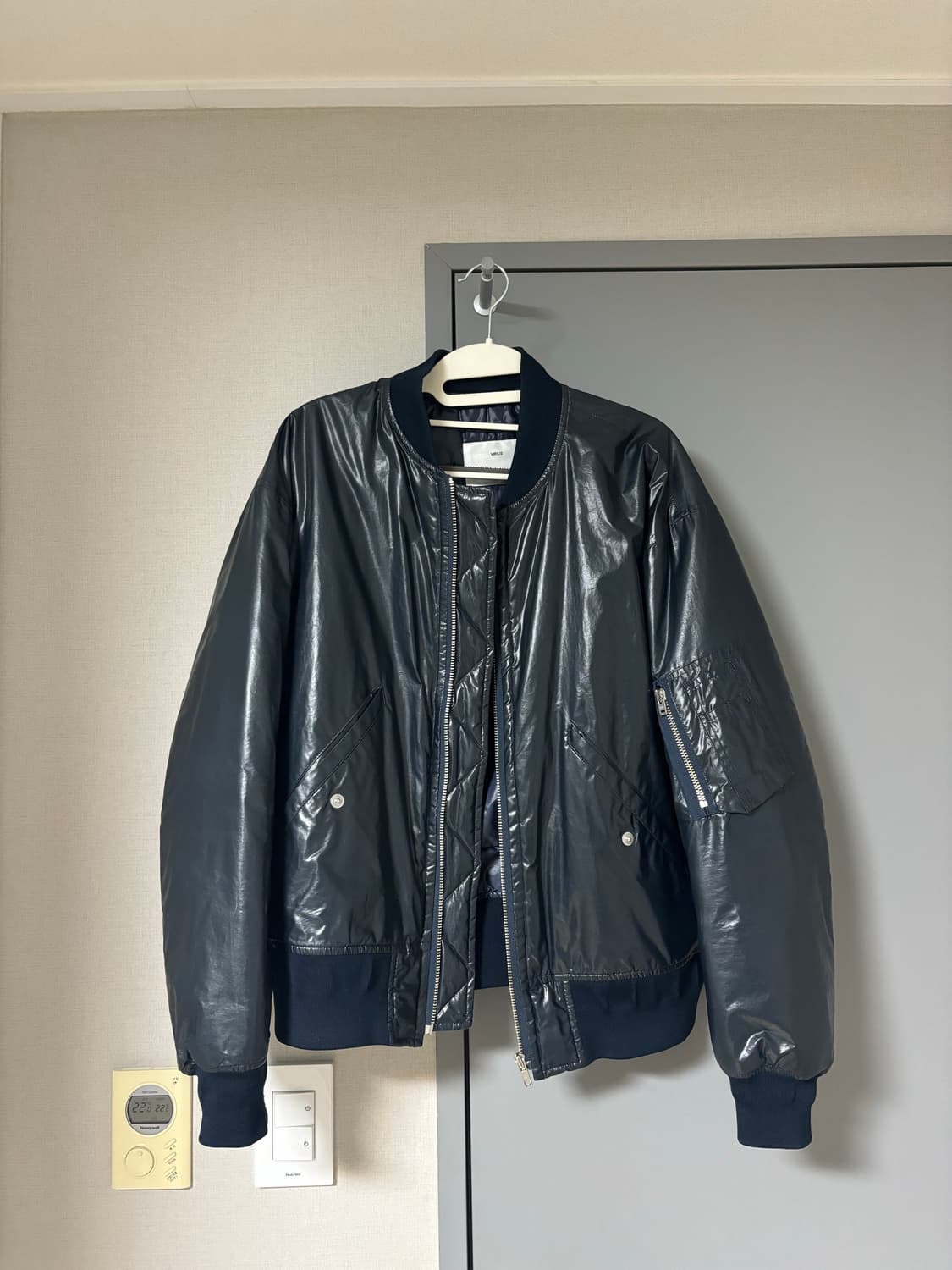 토가 비릴리스 봄버 상품이미지1