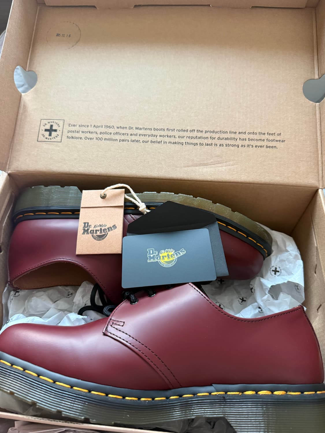 닥터마틴 1461 체리레드 270 새상품 상품이미지1