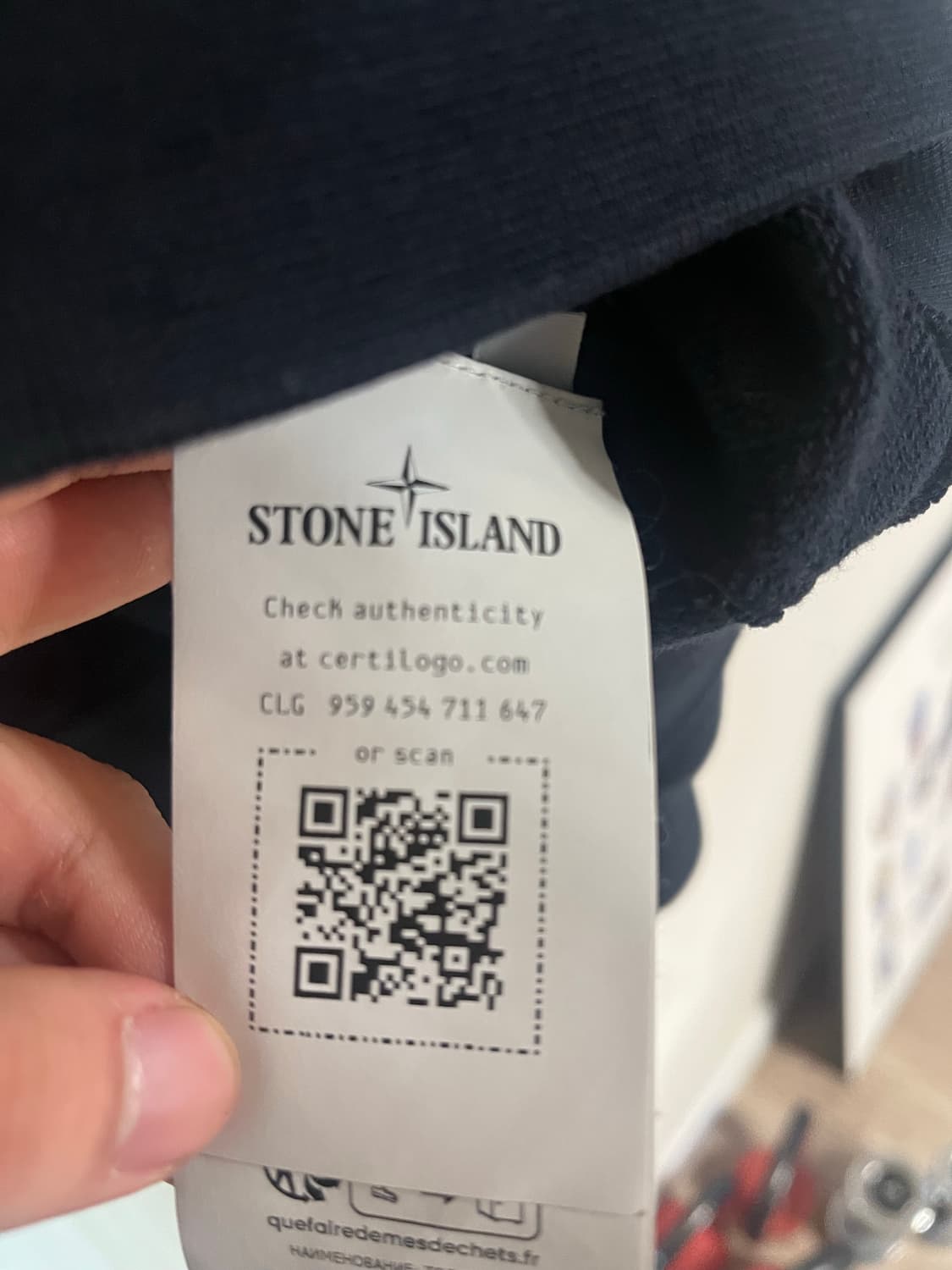 24fw 스톤아일랜드 네이비 맨투맨 m 상품이미지2